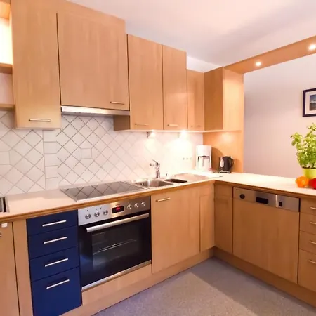 Elke Apartment